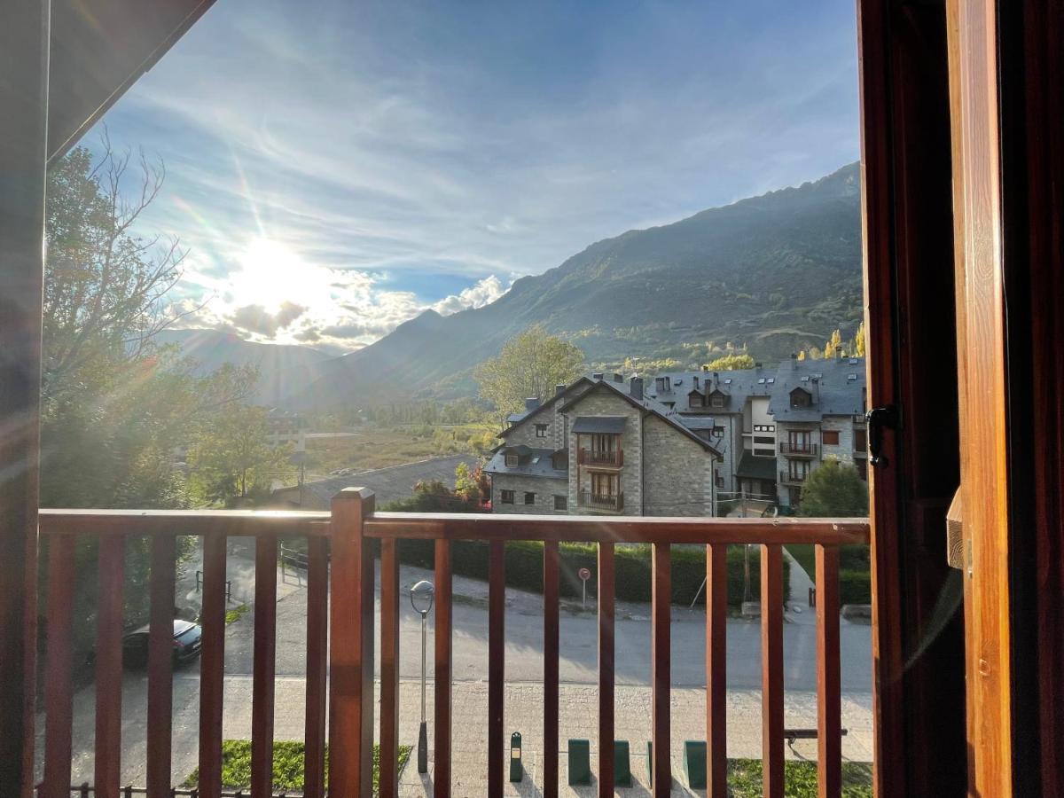 B31 - Urb. La Coma 3º - Villmor Apartment Benasque Exterior photo